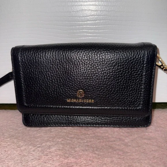 Michael Kors Crossbody Bag in Black - Picture 2 of 5
